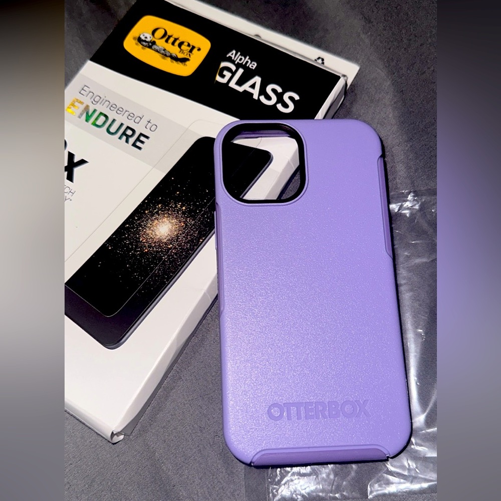 iPhone 12 Mini Bundle (Otter Case & Screen Protector)